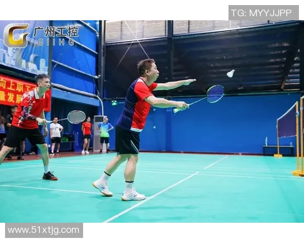 羽毛球盛宴：深入重庆羽毛球队的训练与荣耀之路