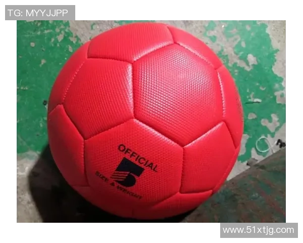 西尔足球:探索足球文化与技术的完美结合之旅 西尔足球:探索足球文化与技术的完美结合之旅