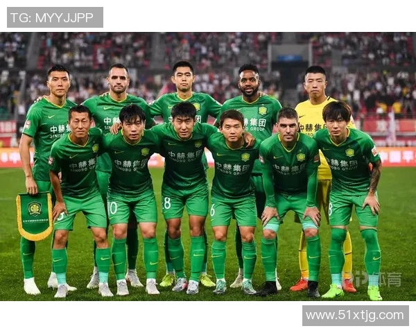 赛后分析：北京足球队与广州足球队在比赛中的战术意识与表现对比